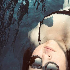 Meet your Posher, Naomi